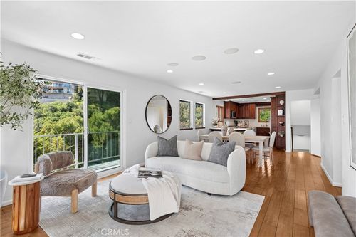 991 Meadowlark Dr, Laguna Beach, CA, 92651-2834 | Card Image