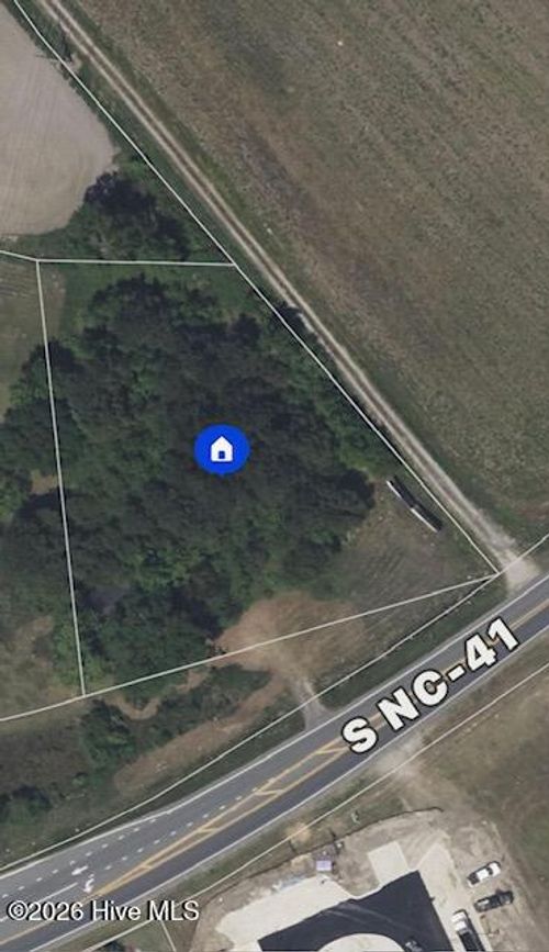 5572 S Nc 41 Hwy, Wallace, NC, 28466-6092 | Card Image