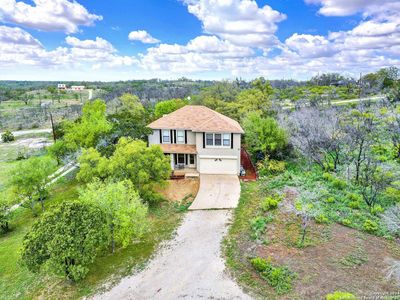 744 County Road 2651, House other with 3 bedrooms, 2 bathrooms and null parking in Rio Medina TX | Image 3