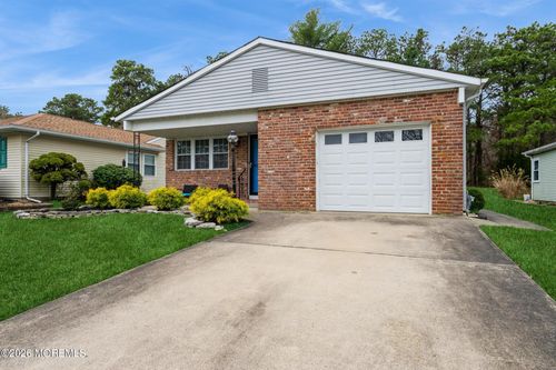 12 Paradise Blvd, Toms River, NJ, 08757-6441 | Card Image