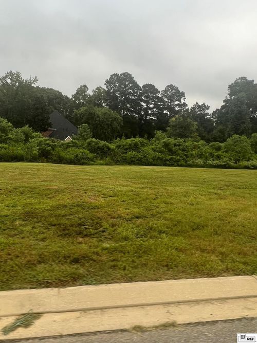 105 Westlakes Dr, West Monroe, LA, 71292-5901 | Card Image