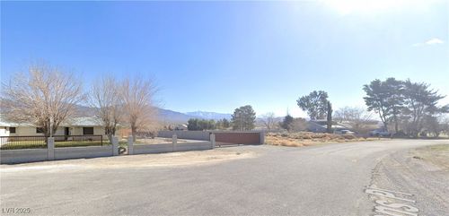 5681 Kens Pl, Pahrump, NV, 89060-1713 | Card Image