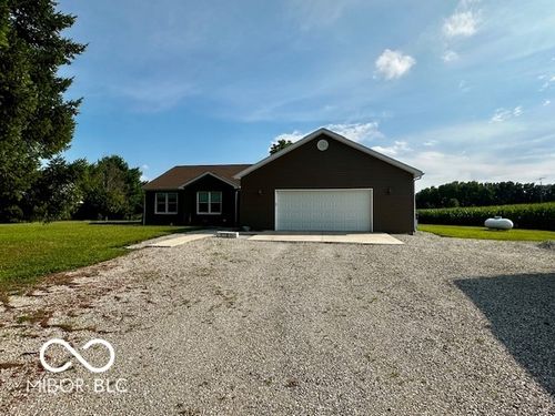 6133 E 800 N, Denver, IN, 46926-9256 | Card Image