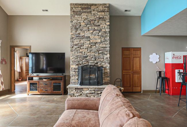21806 S 190 Th St, House other with 3 bedrooms, 3 bathrooms and 2 parking in Adams NE | Image 12