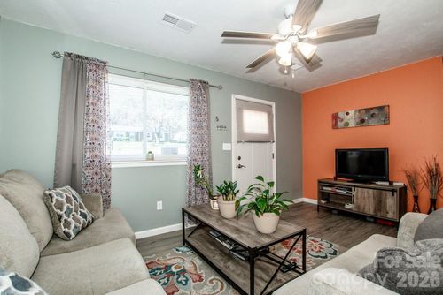 269 Mountview Dr, Mocksville, NC, 27028-2838 | Card Image