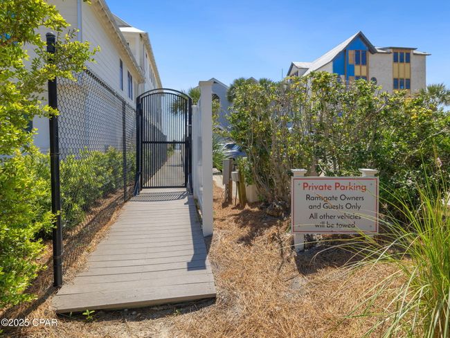 550 Seabreeze Cir, House other with 3 bedrooms, 3 bathrooms and null parking in Seacrest FL | Image 7