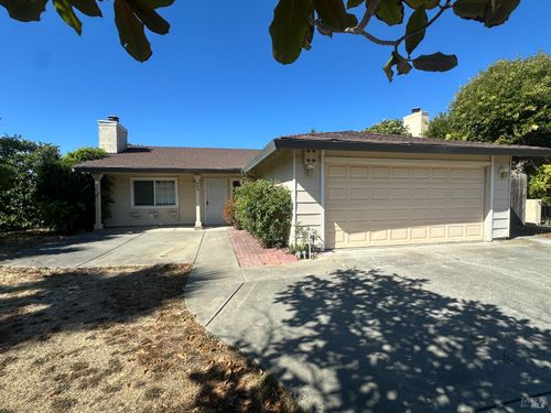 484 Basalt Drive, Vallejo, CA, 94589 | Card Image