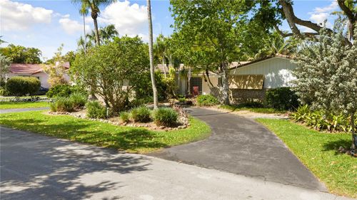 11490 Sw 72nd Ct, Pinecrest, FL, 33156-4621 | Card Image