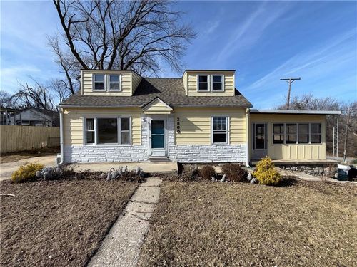 2800 S 8th Ter, Kansas City, KS, 66103-2534 | Card Image