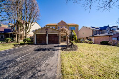 72 Allayden Dr, Whitby, ON, L1P1L5 | Card Image