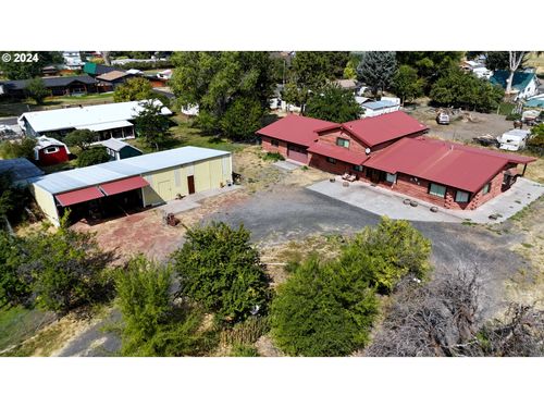 530 Riverside Dr, Burns, OR, 97720-1656 | Card Image