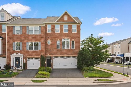 25741 Clairmont Manor Sq, ALDIE, VA, 20105-5802 | Card Image