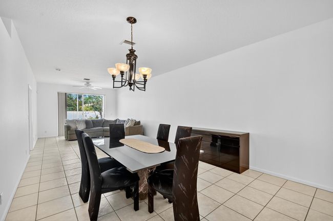 9675 Crescent View Dr N, Condo with 3 bedrooms, 2 bathrooms and null parking in Boynton Beach FL | Image 12