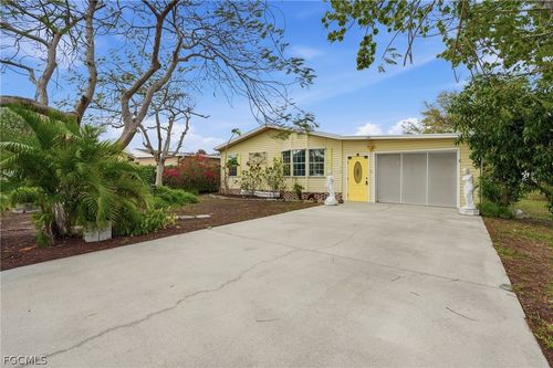 919 Manatee Rd, NAPLES, FL, 34114-8266 | Card Image