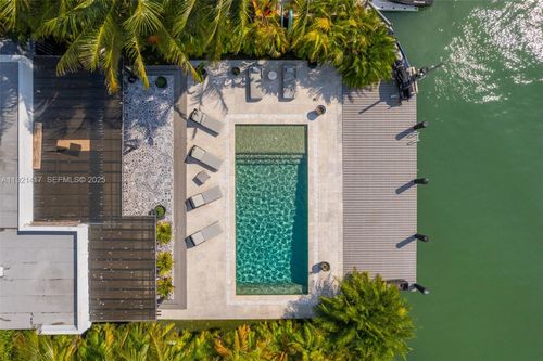 970 S Shore Dr, Miami Beach, FL, 33141-2412 | Card Image