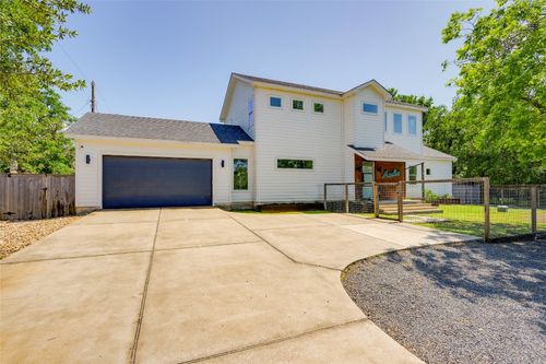 1305 Village West Dr, Austin, TX, 78733-1979 | Card Image