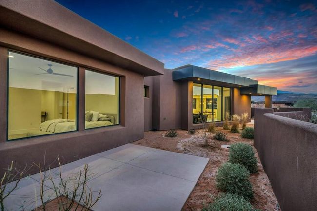 Outdoor Patio | Image 21