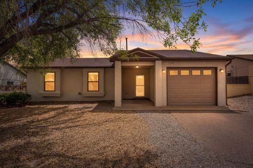 1358 Golden Eye Loop Ne, Rio Rancho, NM, 87144-5450 | Card Image