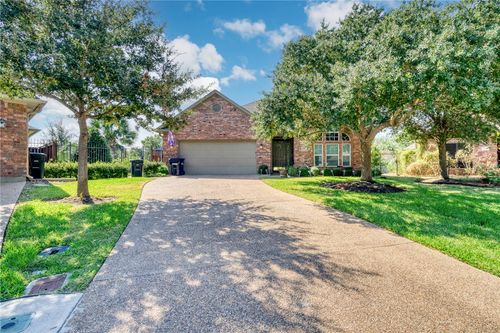 602 Clovis Ct, College Station, TX, 77845-6592 | Card Image