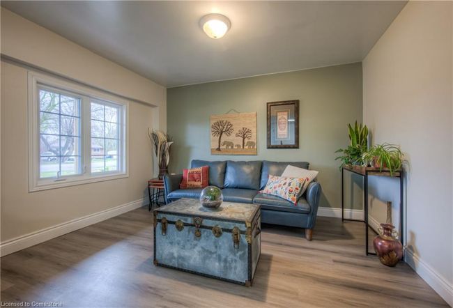 1092 Queen St, House other with 4 bedrooms, 2 bathrooms and 6 parking in New Dundee ON | Image 6