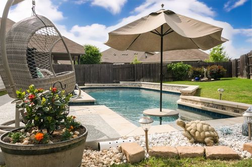 140 Coral Berry Dr, Buda, TX, 78610-5287 | Card Image
