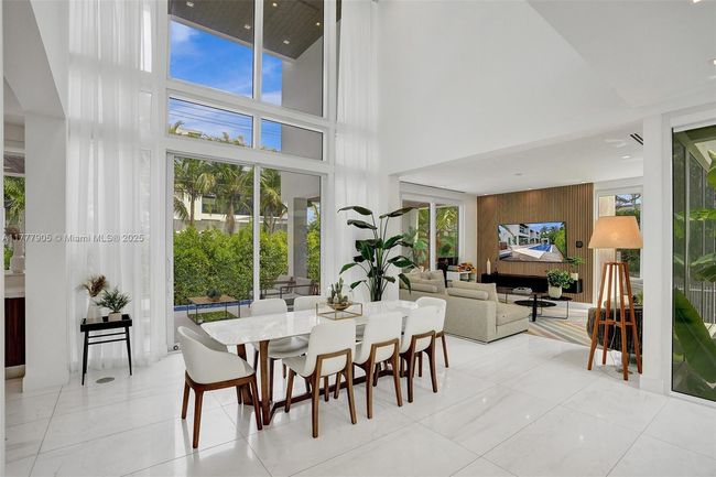 201 Buttonwood Dr, House other with 5 bedrooms, 7 bathrooms and null parking in Key Biscayne FL | Image 6