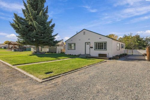 357 Sanford Ave, Richland, WA, 99352-3955 | Card Image