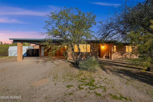 1560 W Placita Senda Chula, Tucson, AZ, 85737 | Card Image