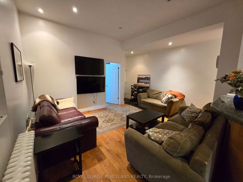 main-61 Madison Ave, Toronto, ON, M5R2S3 | Card Image
