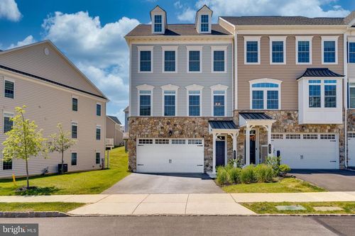 837 Stonecliffe Rd, MALVERN, PA, 19355-0305 | Card Image