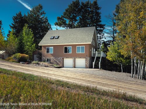 3750 Grandview Dr, Tetonia, ID, 83452-4916 | Card Image