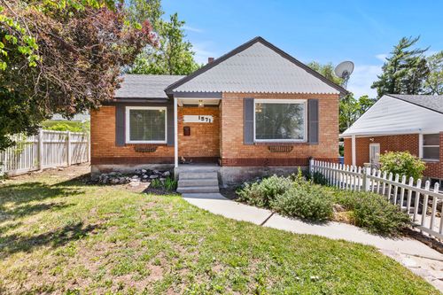 1571 Lake St, Ogden, UT, 84401-2927 | Card Image