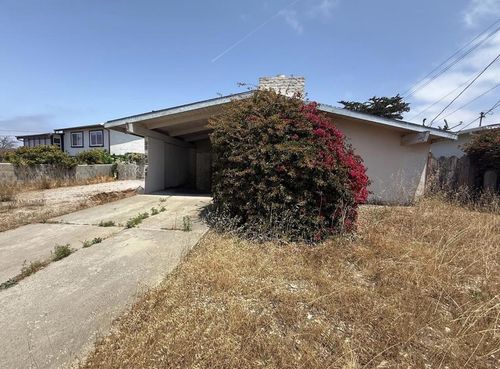 359 Reindollar Ave, Marina, CA, 93933-3639 | Card Image