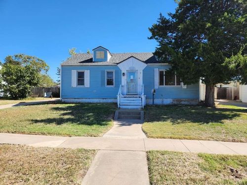 1112 Charles St, Pampa, TX, 79065-4702 | Card Image