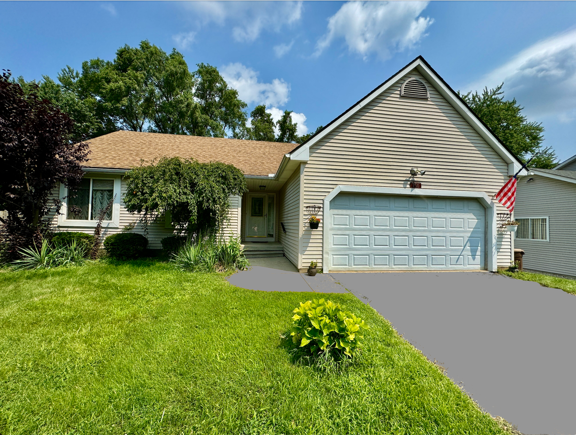 Amenia St, Wolverine Lake, MI 48390
