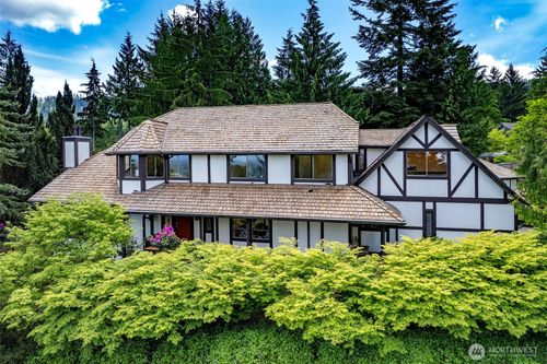 2120 Squak Mountain Loop Sw, Issaquah, WA, 98027-4417 | Card Image