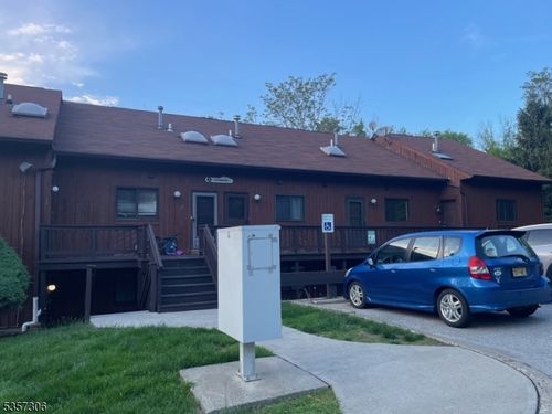 unit-8-1 Snowbird Ct, Vernon, NJ, 07462-5588 | Card Image