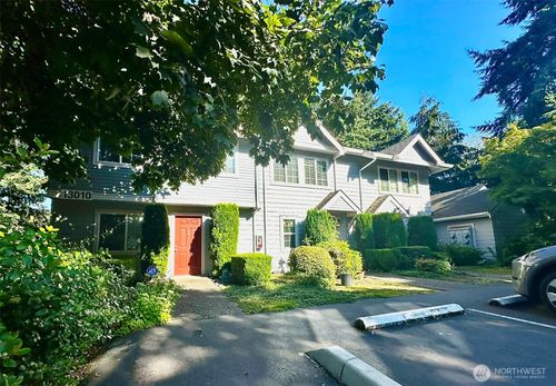 1-13010 102nd Ln Ne, Kirkland, WA, 98034-2817 | Card Image