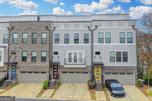 2083 Holtz Ln, Atlanta, GA, 30318-9304 | Card Image