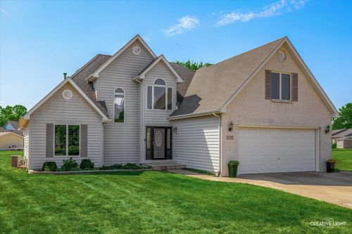 1337 Deer Run Trl, Sandwich, IL, 60548-1167 | Card Image