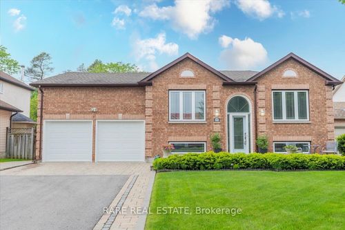 58 Edenbridge Dr, Angus, ON, L3W1B3 | Card Image