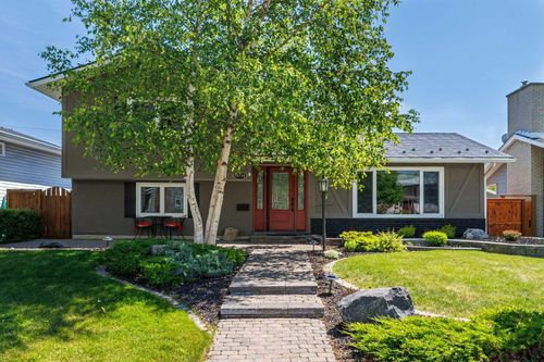 10720 Maplecrest Rd Se, Calgary, AB, T2J1X9 | Card Image