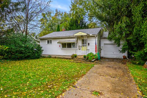 116 S Lincoln St, Augusta, MI, 49012-9737 | Card Image