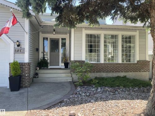 716 Hendra Cres Nw, Edmonton, AB, T6R1S6 | Card Image