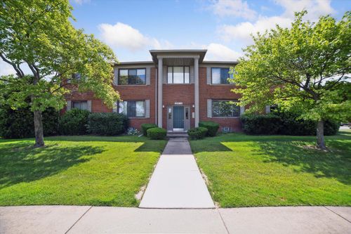 5-32708 Harper Ave, Saint Clair Shores, MI, 48082-1033 | Card Image