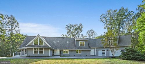 10900 Hunter Station Rd, Vienna, VA, 22181-2817 | Card Image