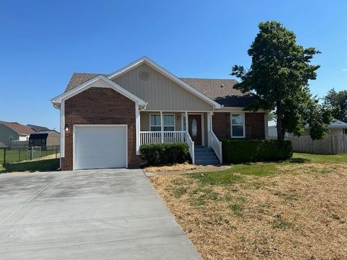 1047 Tylertown Rd, Clarksville, TN, 37040-5606 | Card Image
