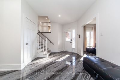 24 Jessica Dr, House other with 4 bedrooms, 4 bathrooms and 6 parking in Barrie ON | Image 2