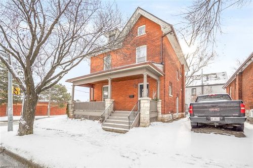 353 Dalhousie St, Brantford, ON, N3S3V9 | Card Image