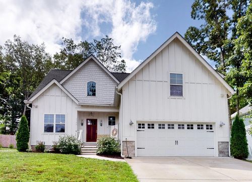 7146 Pepper Tree Cir, Fairview, TN, 37062-1427 | Card Image